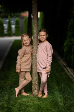 Długa bluza dla dzieci z dłuższym tyłem Little Ana/Blush - Wualaa by dolce sonno