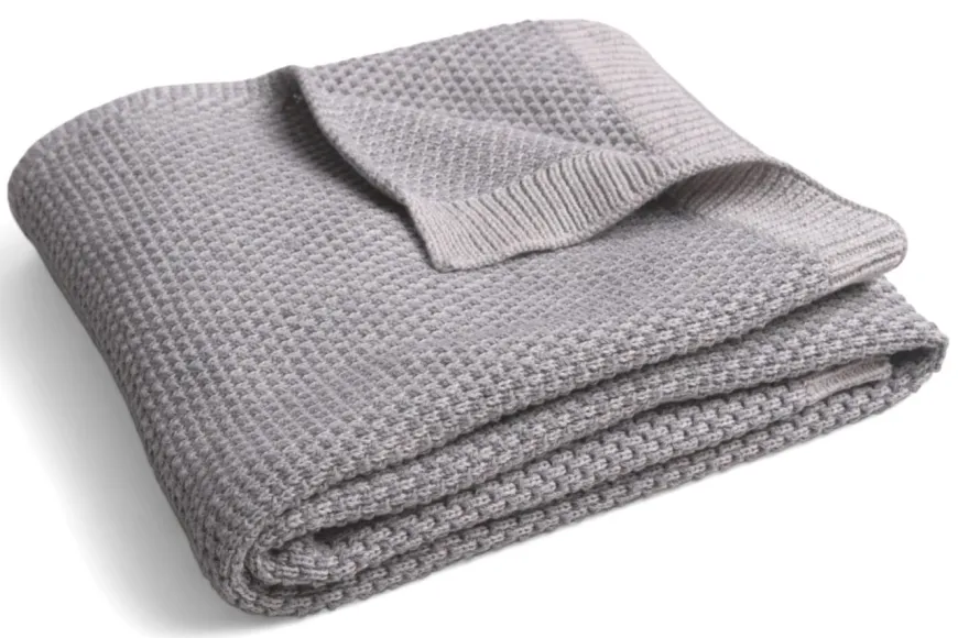 Kocyk dla niemowląt, bawełniany 80 x 100 cm Mini Rattle od BabyMatex - Szary
