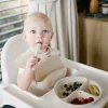 Śliniak silikonowy z kieszonką i regulowanym zapięciem  BabyOno  1639/04
