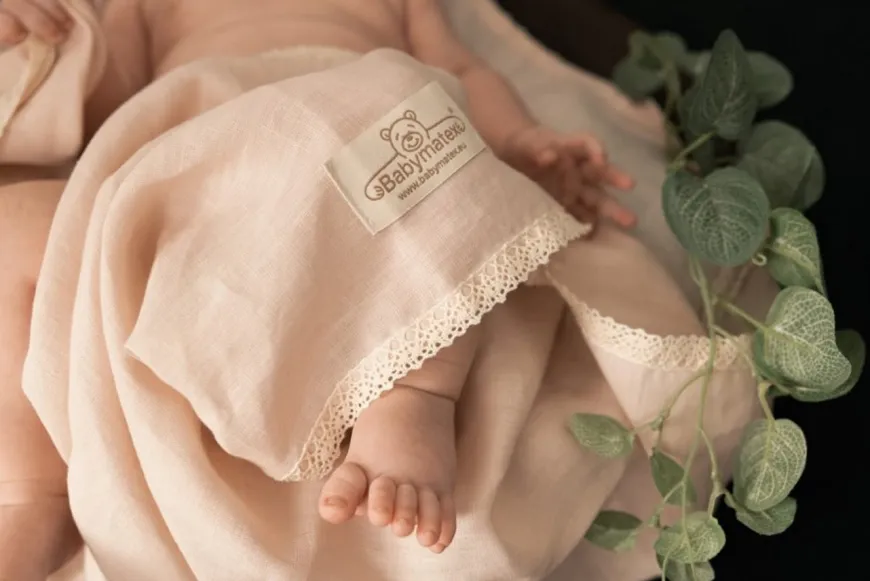 Lniany kocyk niemowlęcy "Linen" pudrowy róż | BabyMatex